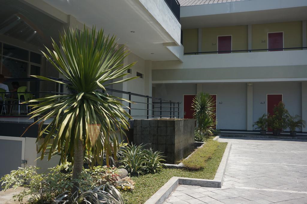 Rumah Cassa Guest House 수라바야 외부 사진
