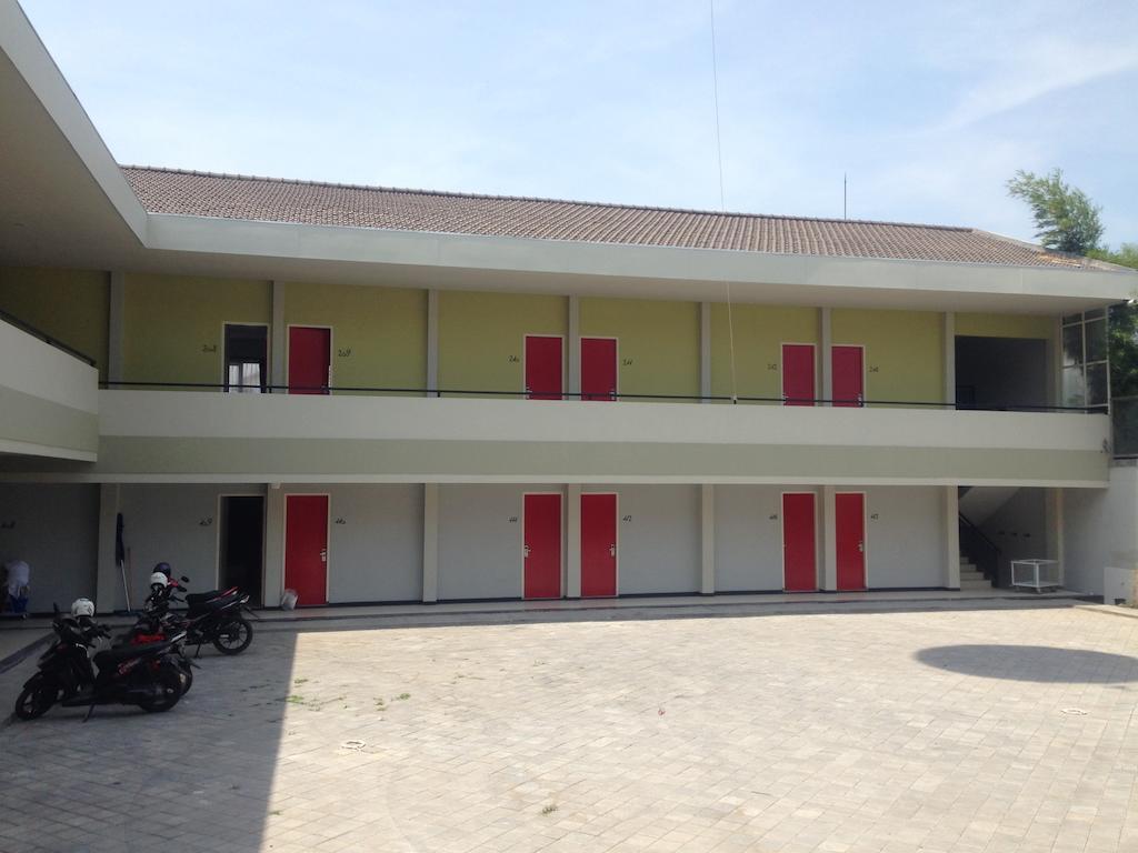 Rumah Cassa Guest House 수라바야 외부 사진